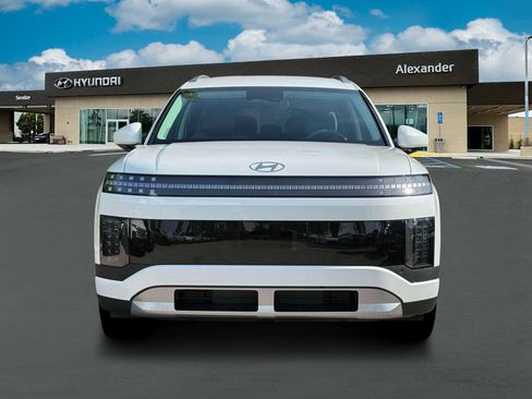 New 2026 Hyundai Ioniq 9 SE AWD/4WD image 12