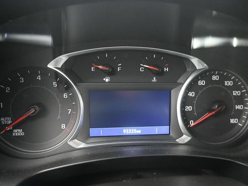 Used 2021 Chevrolet Traverse RS FWD image 12
