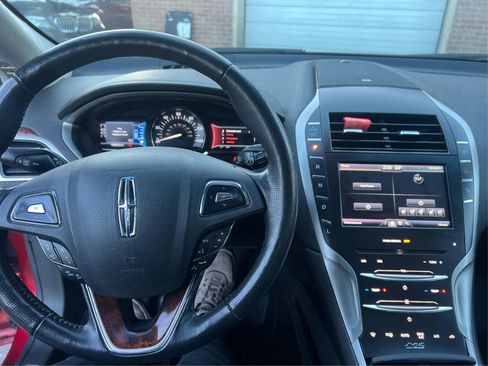 Used 2014 Lincoln MKZ Hybrid image 14