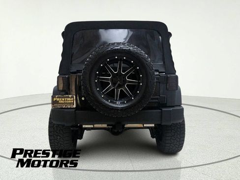 Used 2014 Jeep Wrangler Unlimited Sport w/ Quick Order Package 24S AWD/4WD image 5
