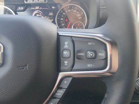 Used 2025 RAM 1500 Laramie w/ Sport Appearance Package AWD/4WD image 15