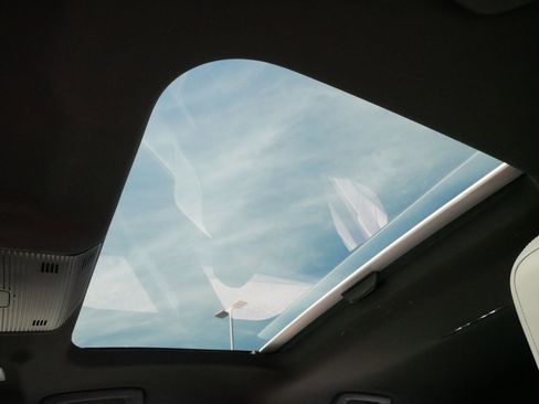 Certified 2023 Volkswagen GTI Autobahn image 34