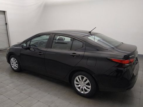Used 2020 Nissan Versa S FWD image 3