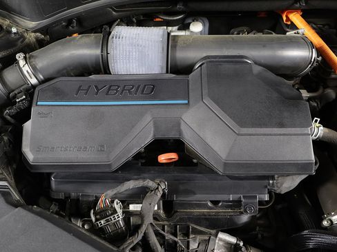 Used 2021 Hyundai Santa Fe Limited AWD/4WD image 23