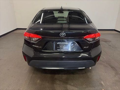 Used 2020 Toyota Corolla XLE image 7