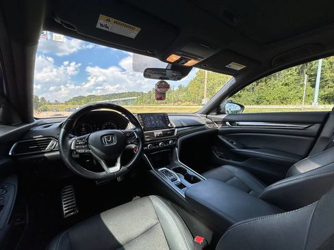 Used 2021 Honda Accord Sport image 6