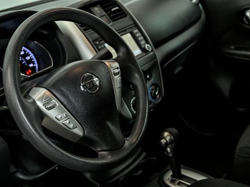 Used 2016 Nissan Versa SV w/ SV Tech Package FWD image 15