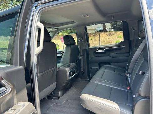 Used 2022 GMC Sierra 1500 SLT w/ SLT Convenience Package AWD/4WD image 46