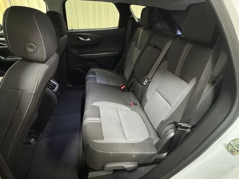 Used 2025 Chevrolet Blazer LT AWD/4WD image 29