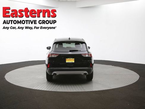 Used 2022 Ford Escape SE image 36