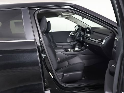 New 2026 Mitsubishi Outlander ES FWD image 28