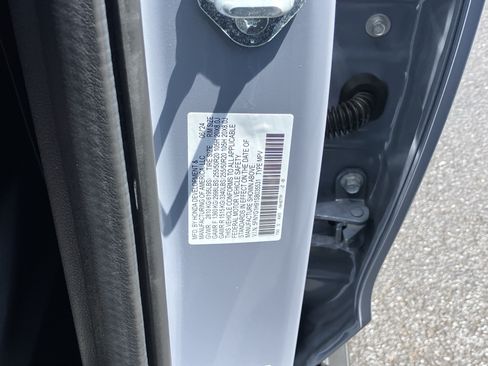 Certified 2025 Honda Pilot Black Edition image 31