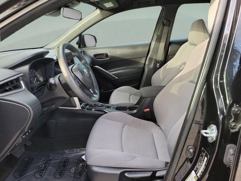 Used 2024 Toyota Corolla Cross AWD Hybrid image 20