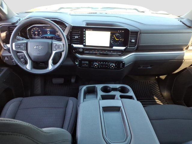 Used 2025 Chevrolet Silverado 2500 LT w/ Trail Boss Package AWD/4WD image 17