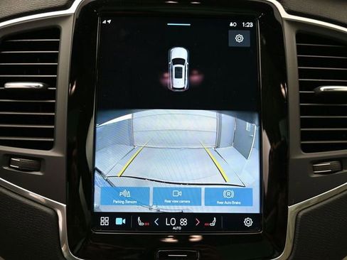 Used 2023 Volvo XC90 B5 Core w/ Protection Package Premier image 20