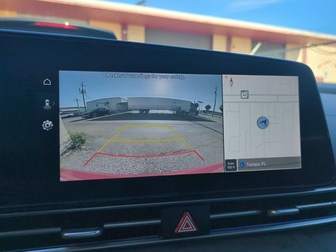 Used 2025 Hyundai Elantra SEL FWD image 24