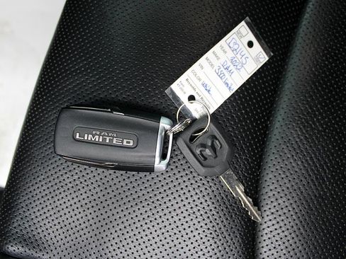 Used 2022 RAM 3500 Limited image 40