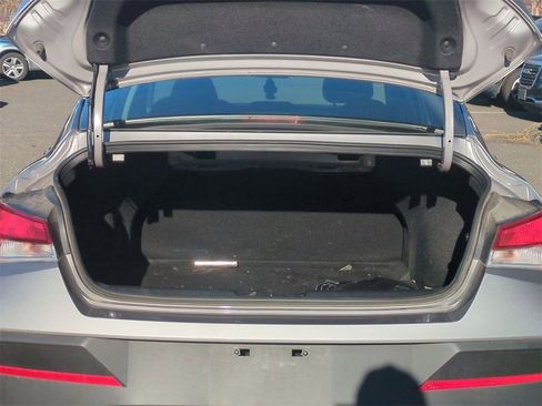 Used 2024 Hyundai Elantra SE image 23