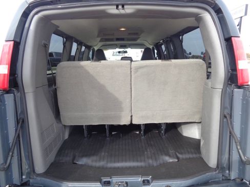 Used 2017 Chevrolet Express 2500 LS image 39