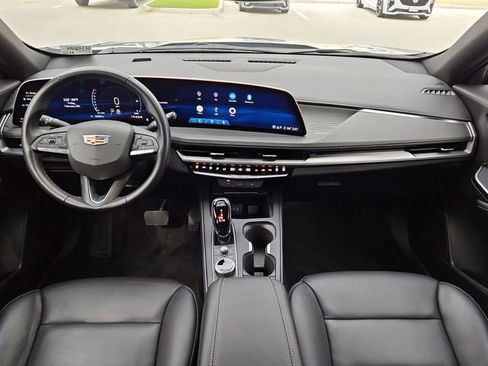 Certified 2025 Cadillac XT4 Premium Luxury image 10