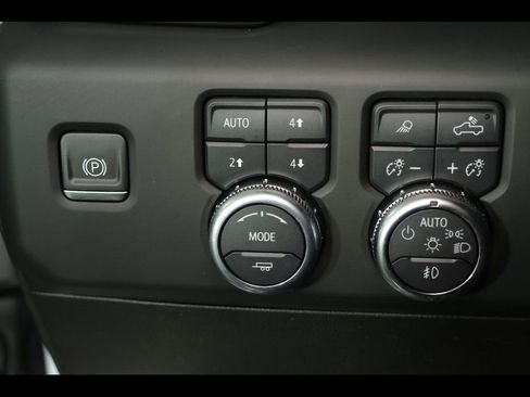Used 2024 GMC Sierra 1500 Denali w/ Technology Package AWD/4WD image 35