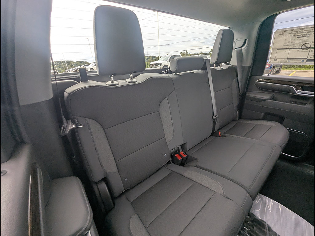 New 2026 GMC Sierra 2500 SLE AWD/4WD image 16
