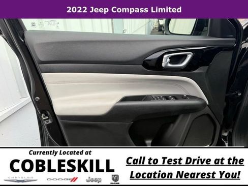 Used 2022 Jeep Compass Limited AWD/4WD image 6