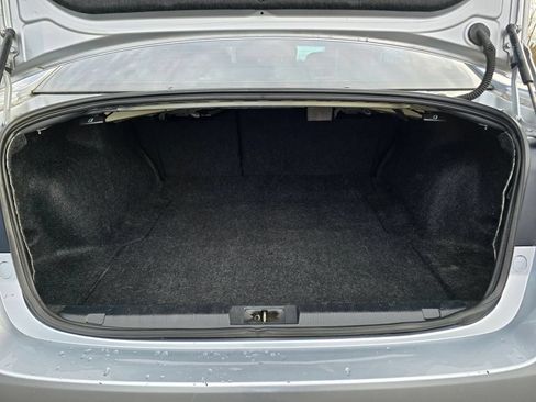 Used 2017 Subaru Legacy 2.5i Premium w/ Moonroof Package AWD/4WD image 18