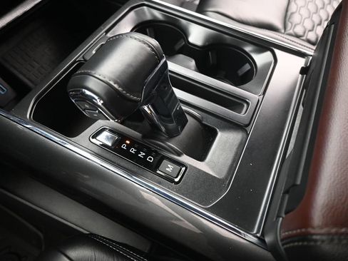 Used 2022 Ford F150 Lariat w/ Equipment Group 502A High image 18