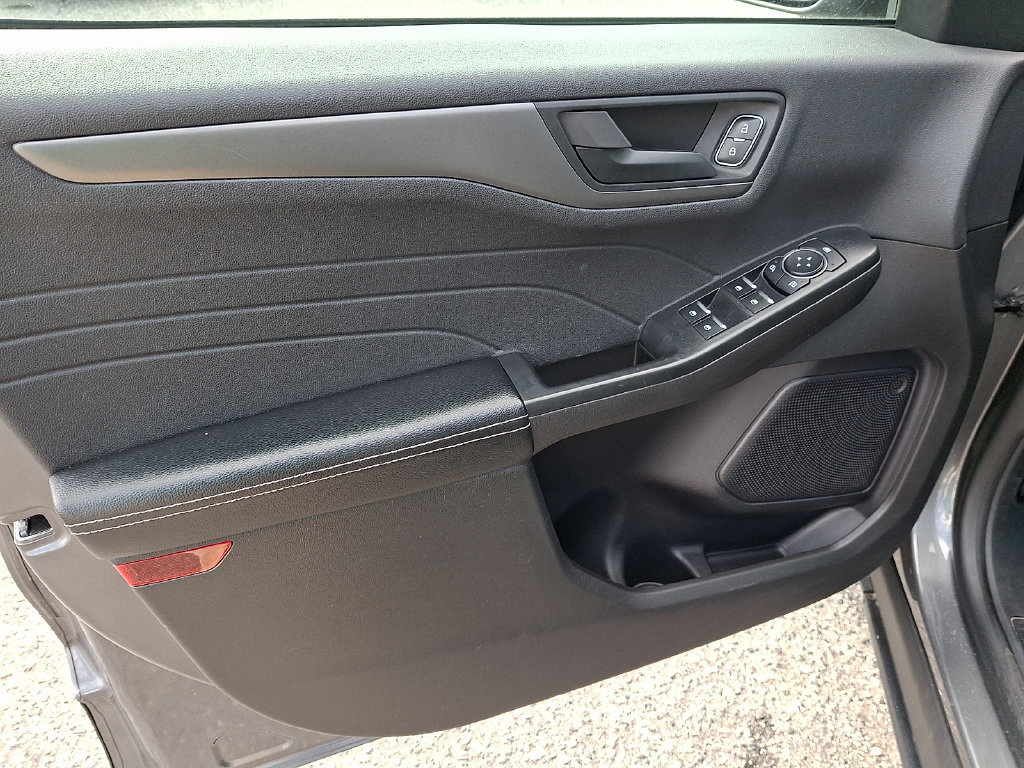 Used 2024 Ford Escape Active AWD/4WD image 12