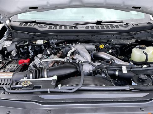 Used 2026 Ford F250 Lariat w/ Tremor Off-Road Package AWD/4WD image 9