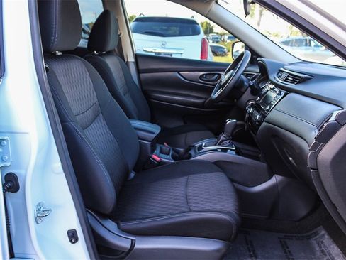 Used 2020 Nissan Rogue S image 16