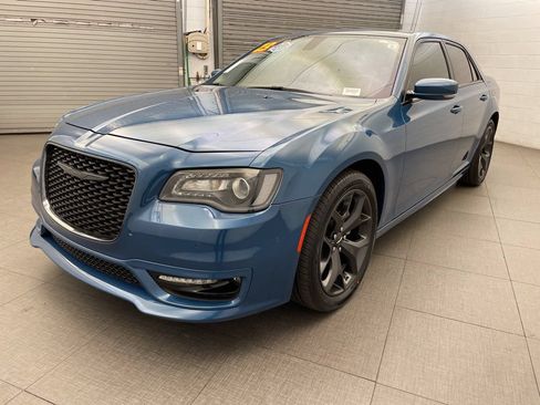 Certified 2023 Chrysler 300 Touring L w/ Popular Equipment Group RWD image 3