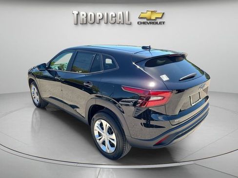New 2026 Chevrolet Trax LS FWD image 3