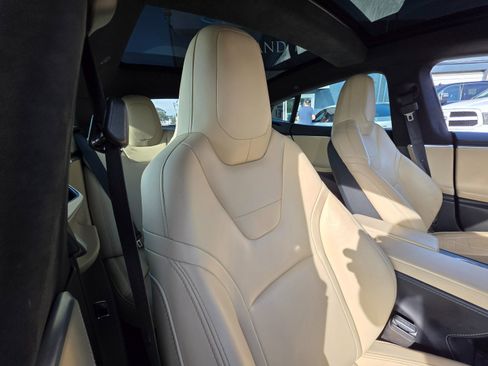 Used 2016 Tesla Model S P90D image 8