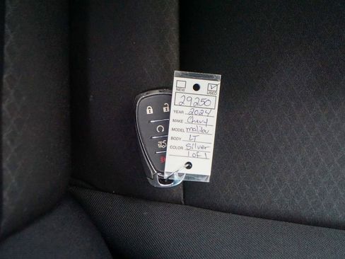 Used 2024 Chevrolet Malibu LT FWD image 30