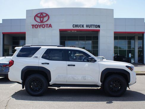 New 2026 Toyota 4Runner TRD Off-Road Premium AWD/4WD image 23
