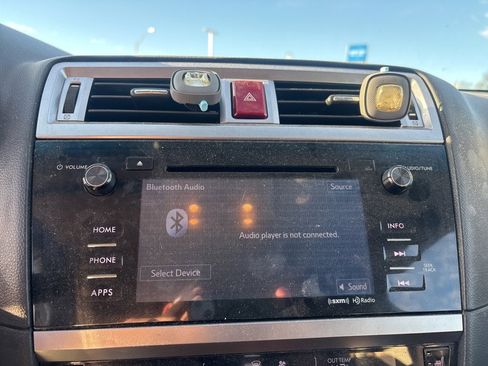 Used 2017 Subaru Outback 2.5i Premium image 15