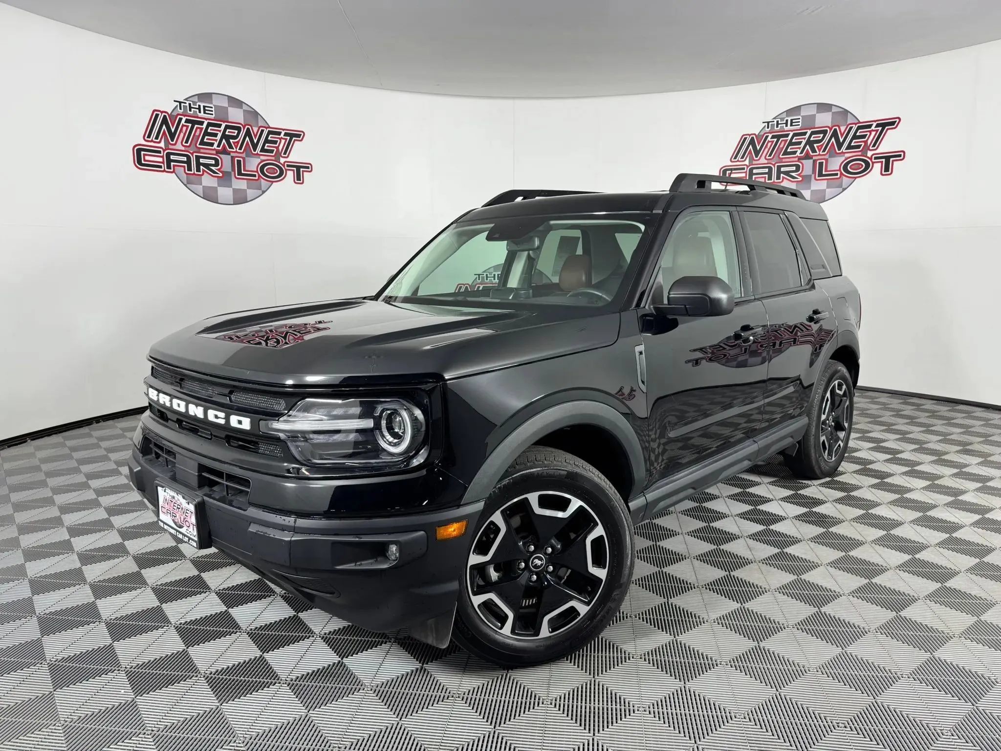 Used 2022 Ford Bronco Sport Outer Banks w/ Tech Package AWD/4WD image 1
