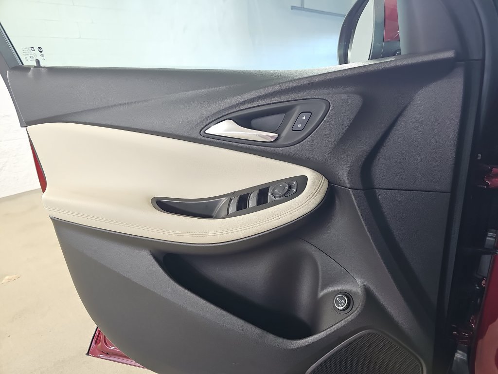 Certified 2024 Buick Encore GX Preferred w/ Comfort Package FWD image 33