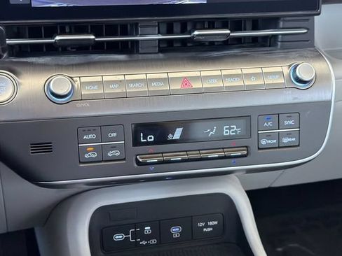 Used 2024 Hyundai Kona SEL FWD image 24