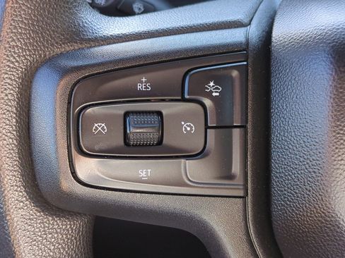 Used 2022 Chevrolet Silverado 1500 Custom AWD/4WD image 19
