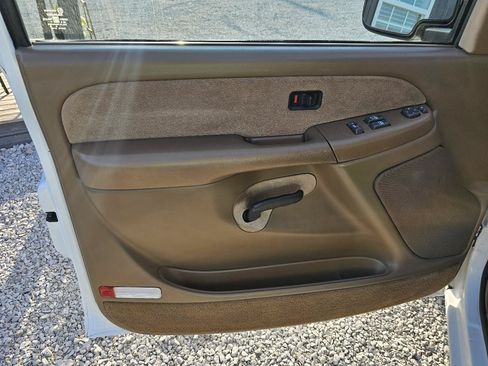 Used 2000 Chevrolet Silverado 1500 LS RWD image 17