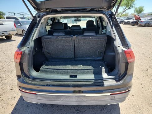 Used 2018 Volkswagen Tiguan SE FWD image 13