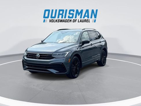 Used 2022 Volkswagen Tiguan SE R-Line FWD image 4