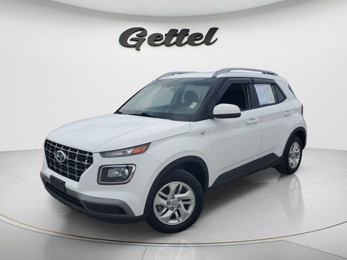 Used 2020 Hyundai Venue SEL FWD image 1
