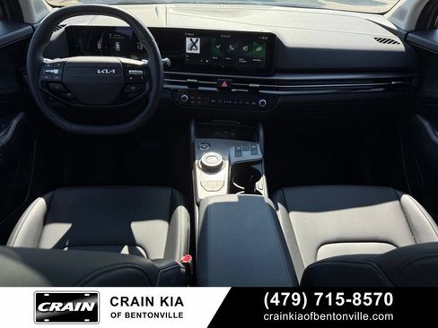 Certified 2026 Kia Sportage EX w/ EX Panoramic Sunroof Package AWD/4WD image 28