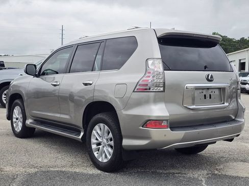 Used 2021 Lexus GX 460 Premium w/ Premium Package AWD/4WD image 3