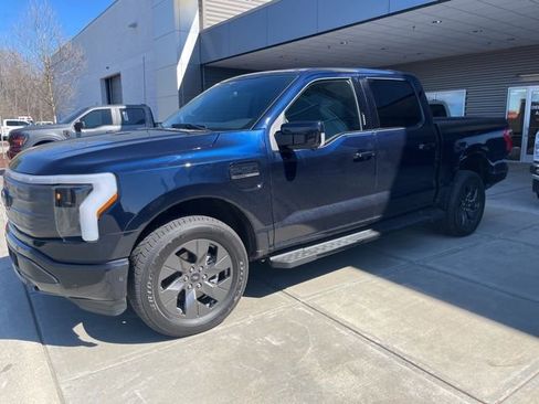 Used 2023 Ford F150 Lightning Lariat w/ Tow Technology Package image 1