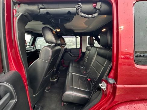Used 2012 Jeep Wrangler Altitude image 30